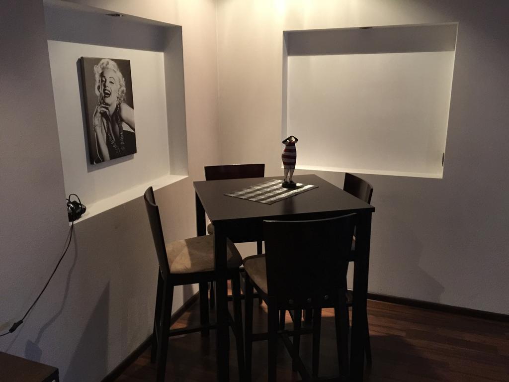 Apartament Tipton Apartman Jelenia Góra Kültér fotó